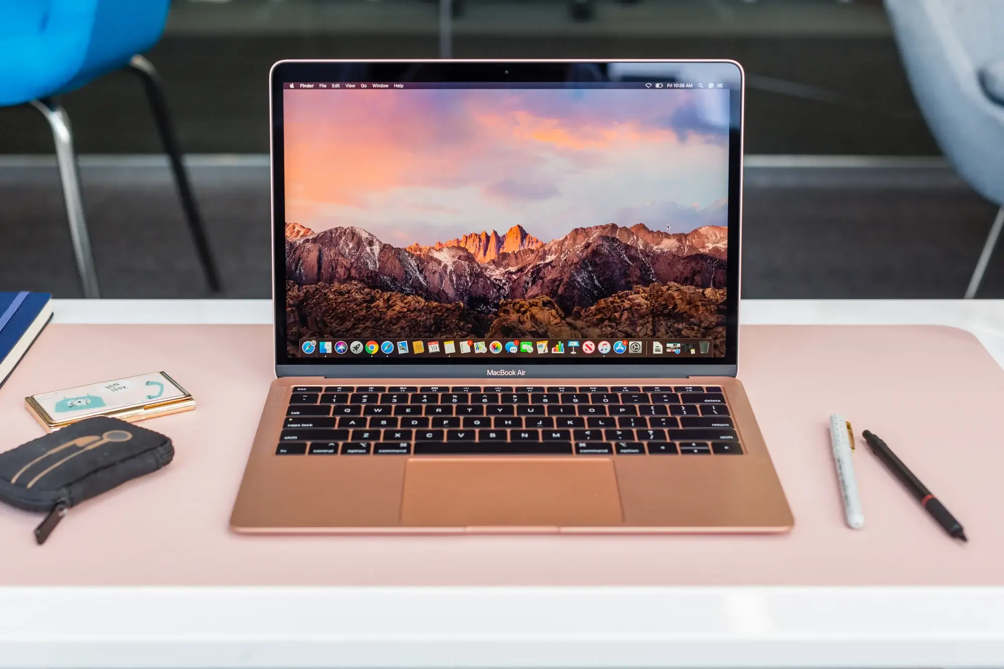 Macbook Air 2019 cũ