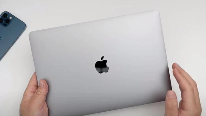Đánh giá Macbook Air 2020 cũ