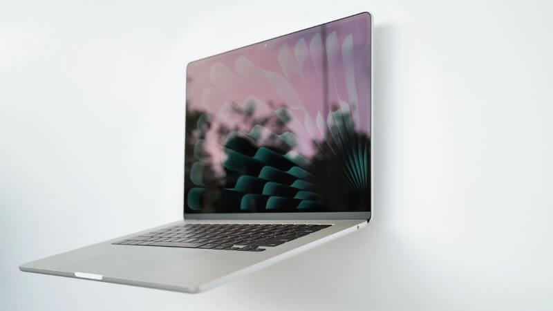 So sánh MacBook Air 15 inch và MacBook Air 13 inch M2