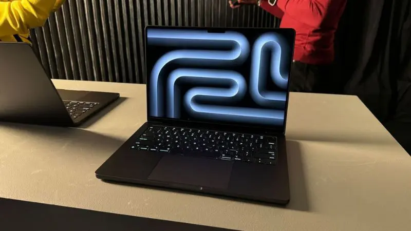 MacBook Pro 16 inch M3 Pro 18GB - 512GB Chính hãng
