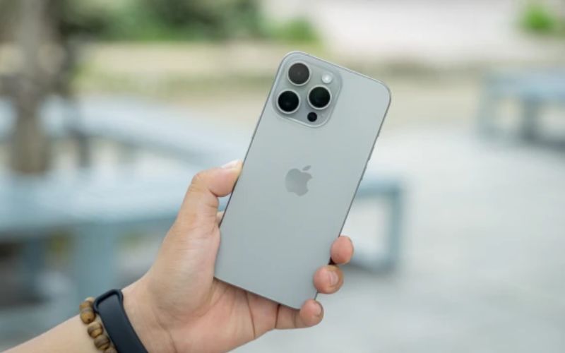 Đánh giá iPhone 15 Pro Max 512GB cũ hiện nay