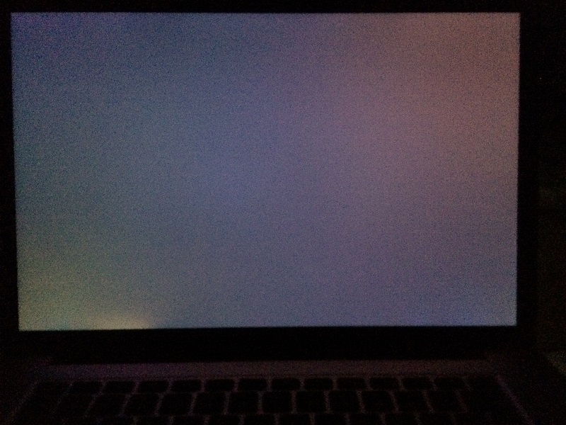 Một số lưu ý khi sửa lỗi màn hình Macbook bị hở sáng tại nhà