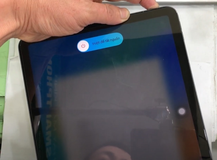 Hướng dẫn cách khắc phục lỗi iPad bị đen màn hình mà vẫn có tiếng