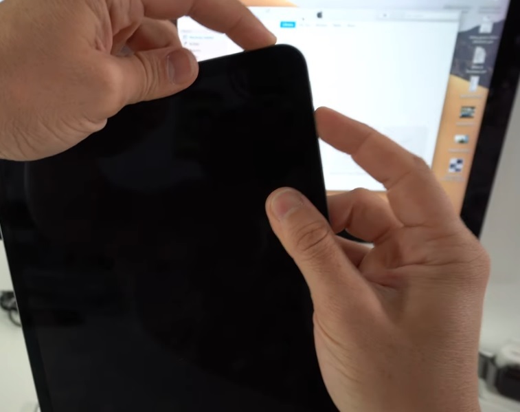 iPad bị đen màn hình mà vẫn có tiếng