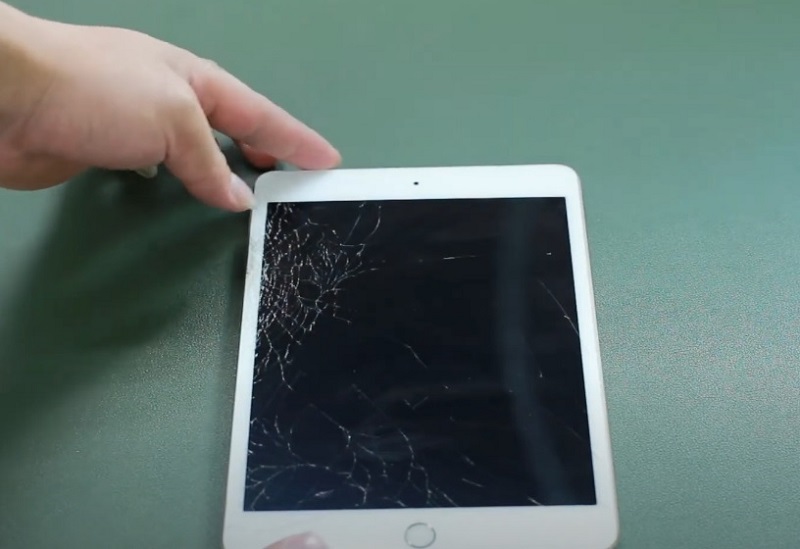 Nguyên nhân dẫn đến iPad mini 4 bị sọc màn hình
