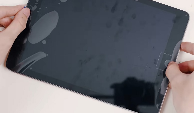 Cách khắc phục màn hình iPad bị đốm đen