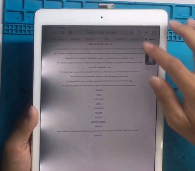 Cách nhận biết màn hình iPad bị hở sáng