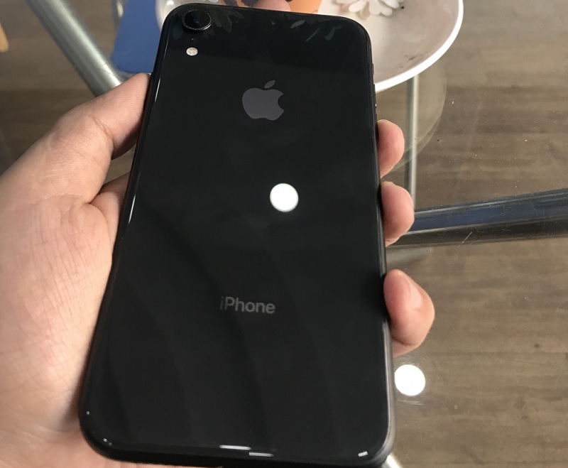 Khắc phục iPhone bị đen màn hình nhưng vẫn có tiếng bằng cách khởi động lại iPhone