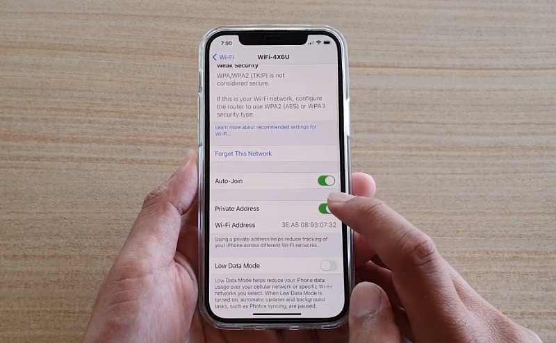Khắc phục lỗi vào Facebook bị văng ra trên iPhone bằng cách kết nối mạng đang gặp vấn đề