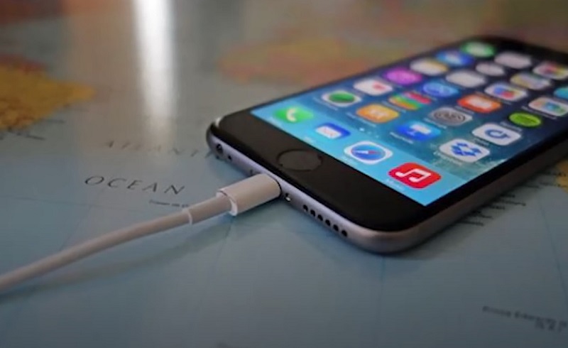 Không thường xuyên sạc đầy điện thoại 100%