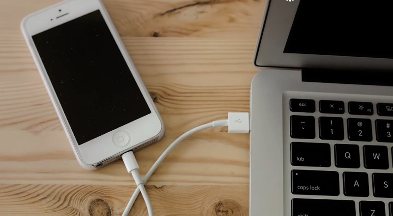 Khắc phục điện thoại sạc không vào pin bằng cách thay bộ sạc mới