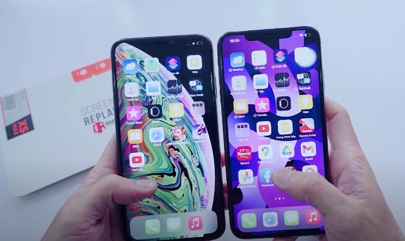 iPhone X bị hở viền màn hình do màn hình chất lượng kém
