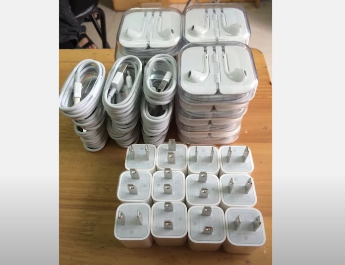 iPhone bị giật bị nhiễm điện do bộ sạc kém chất lượng