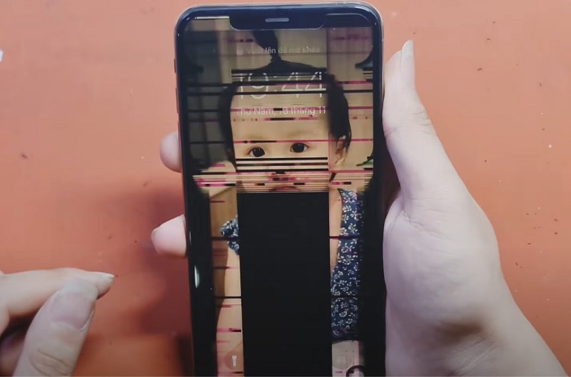 khắc phục iPhone XS Max bị lỗi màn hình nháy, nhiễu