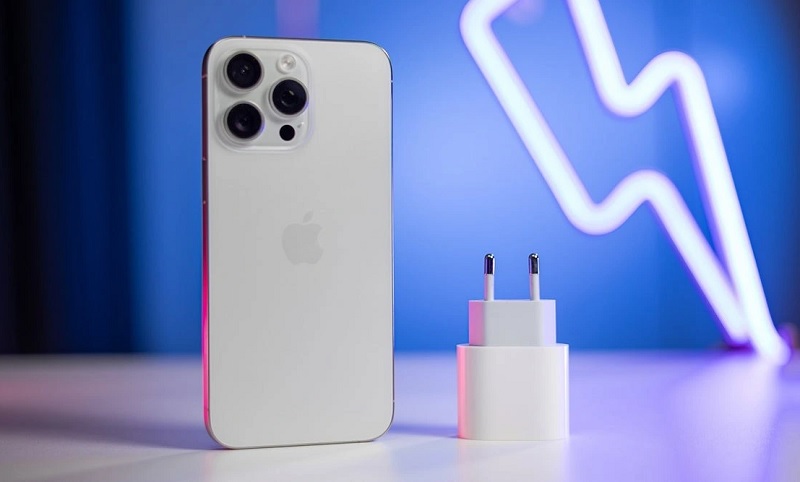 iPhone 16 Pro công nghệ sạc nhanh