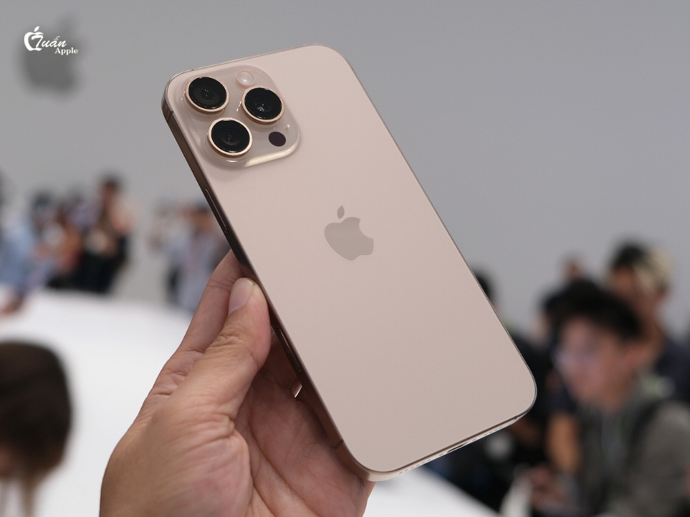 Màu mơi iPhone 16 Pro Max Titan Sa Mạc