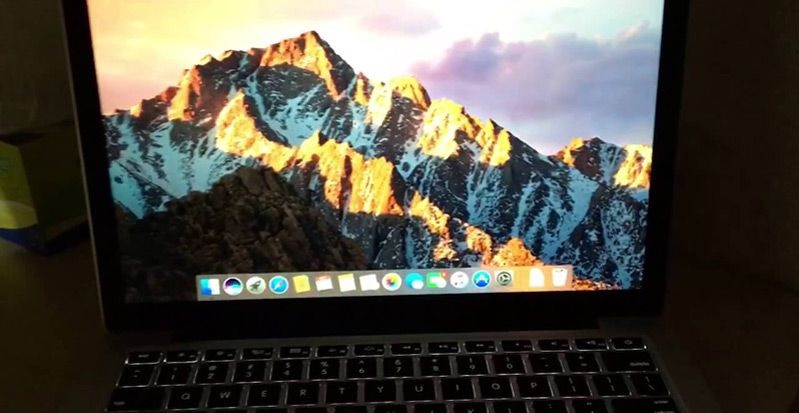 Lỗi màn hình Macbook bị rung