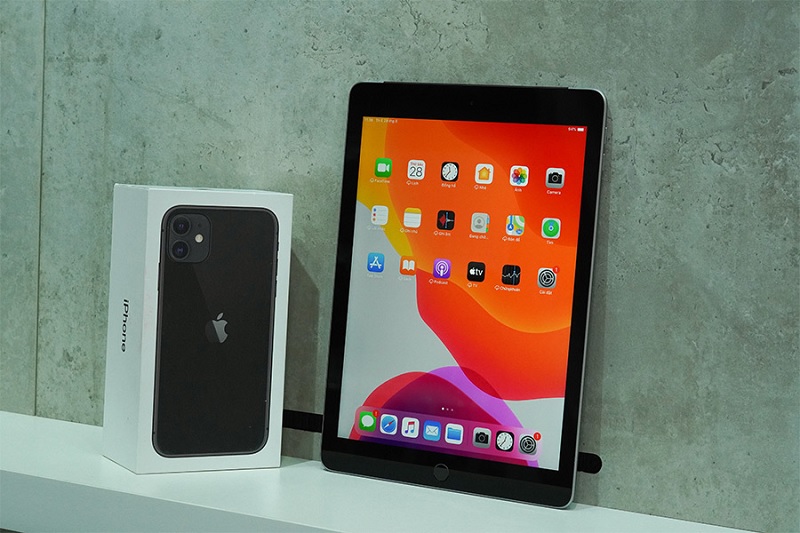 So sánh iPad Air 2 và iPad 2018