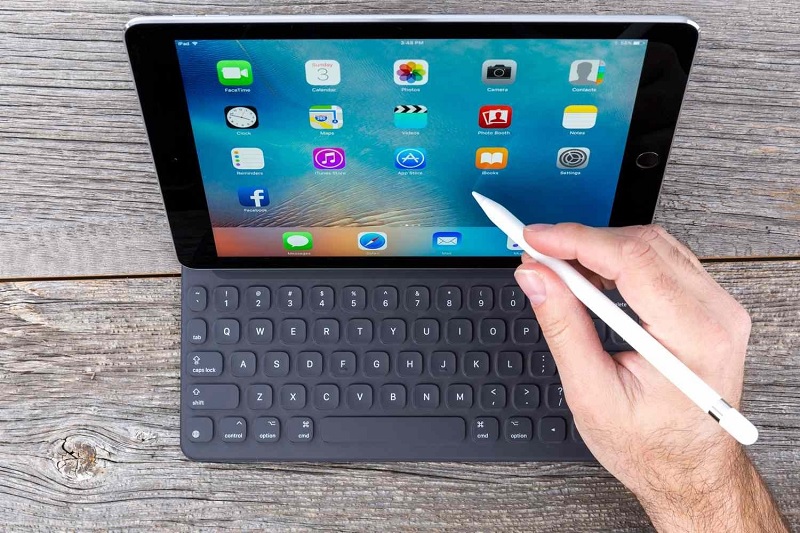 Vì sao cần kết nối bàn phím Bluetooth với iPad?