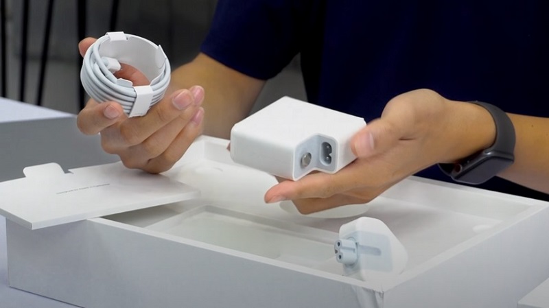 Hướng dẫn cách sạc pin Macbook đúng cách