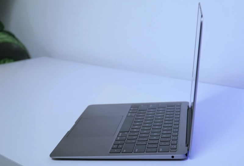 Vì sao nên chọn Macbook Air 2018​ chứ không phải máy Windows khác?