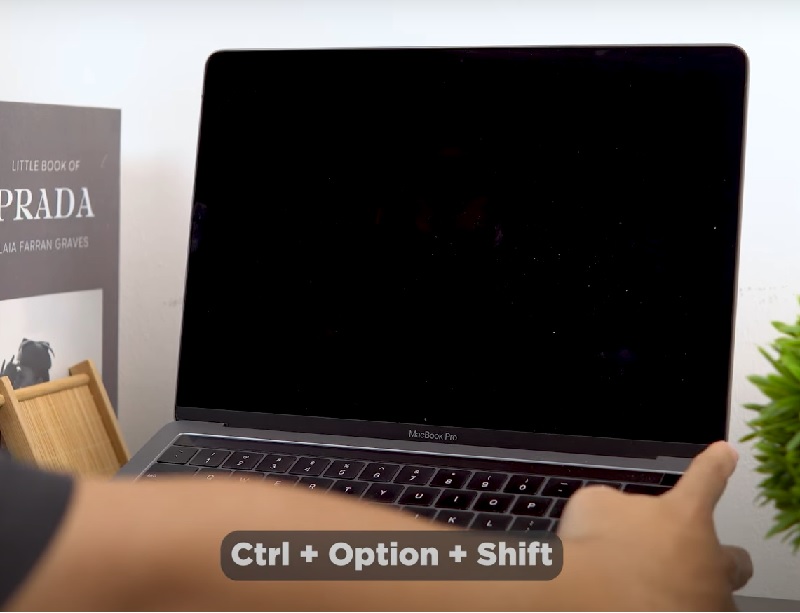 Macbook bị treo khi mở máy thực hiện thao tác Reset SMC