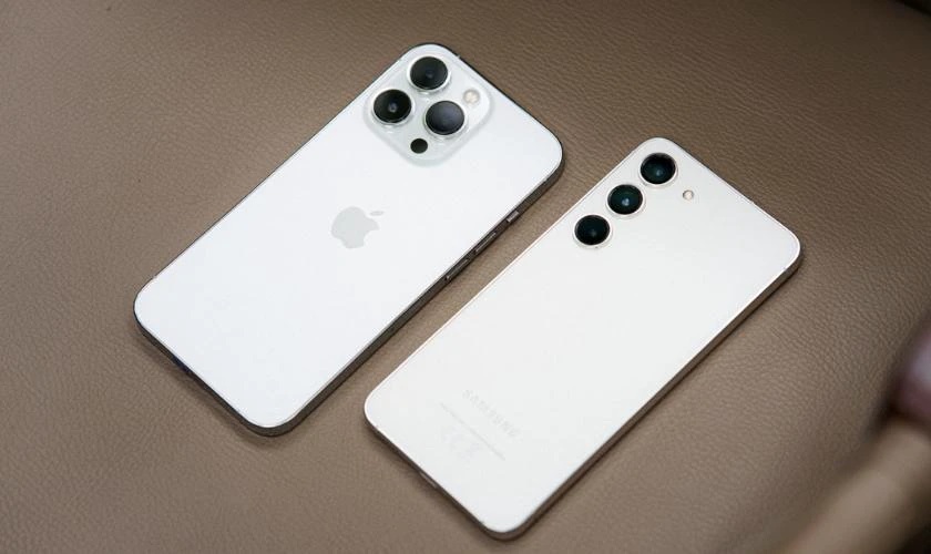 15 triệu nên mua iPhone hay Samsung?