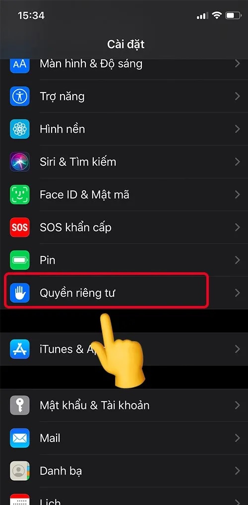 Sử dụng tính năng Quyền riêng tư định vị iPhone của chồng