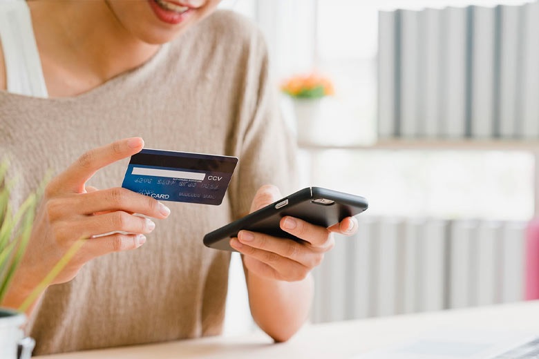 Mua trả góp điện thoại cần những gì?