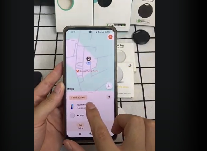 Nhấn Chấp nhận để cấp quyền vị trí, thiết bị và kết nối cho Find My Device.