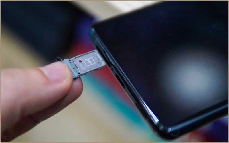 Cách sửa điện thoại Samsung bị vô nước ngay lập tức