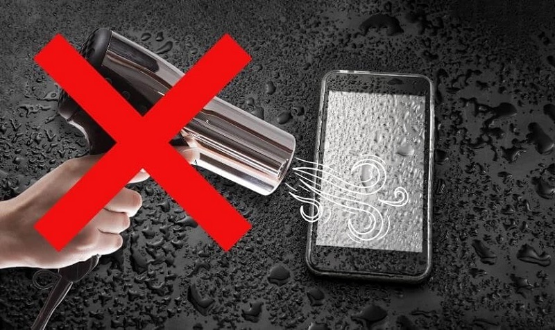 Sai lầm khi sửa điện thoại Samsung bị vô nước