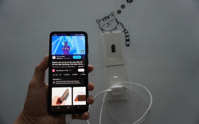 Hướng dẫn cách khắc phục điện thoại samsung báo thiết bị quá nóng