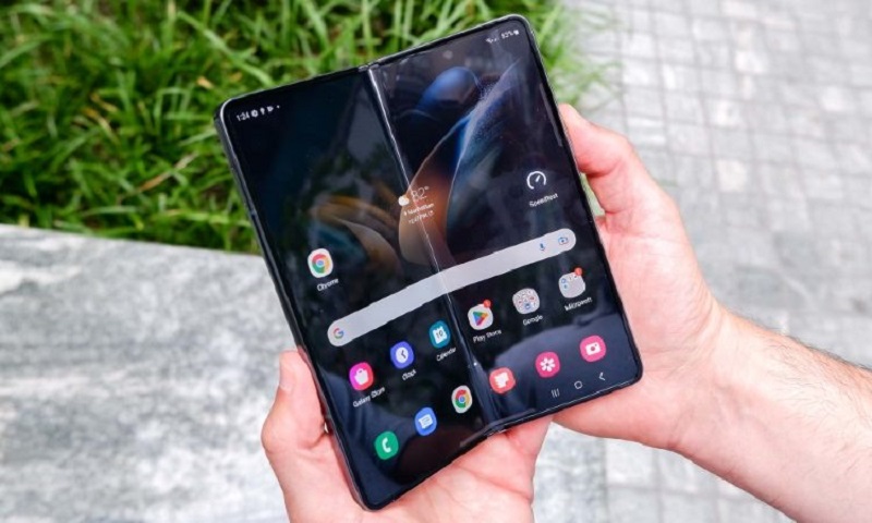 Điện thoại Samsung bị đơ không tắt nguồn được​