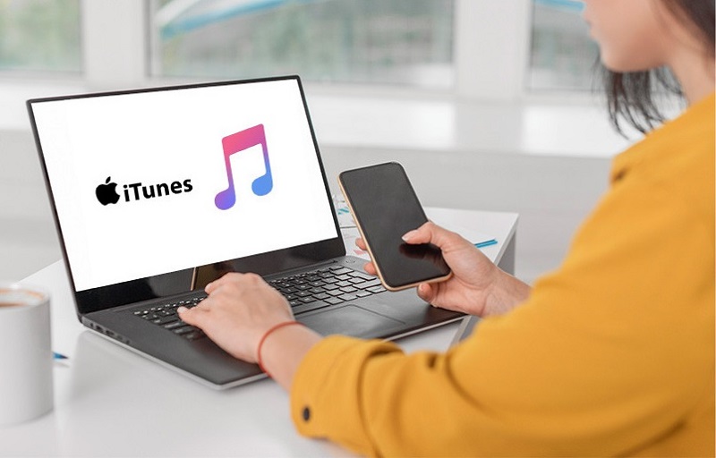 Phần mềm iTunes kết nối iPhone với máy tính