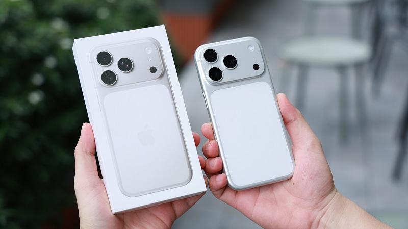 iPhone 17 Pro/Pro Max màu Bạc (Silver)