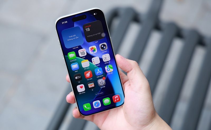 So sánh iPhone 17 Pro Max và iPhone 15 Pro Max qua màn hình