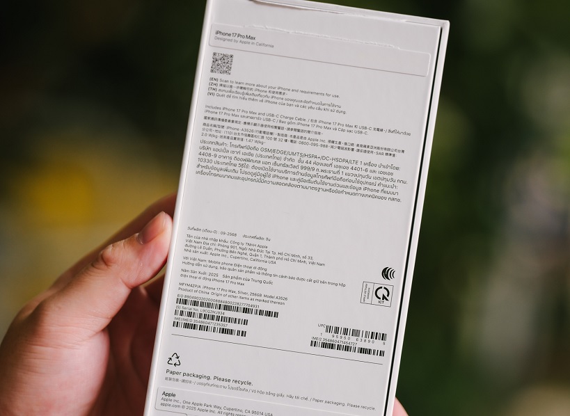 Kiểm tra qua vỏ máy, vỏ hộp iPhone 17 Pro Max