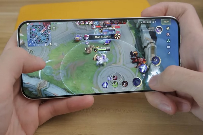 So sánh iPhone 17 và Huawei Pura 80 qua khả năng chơi game