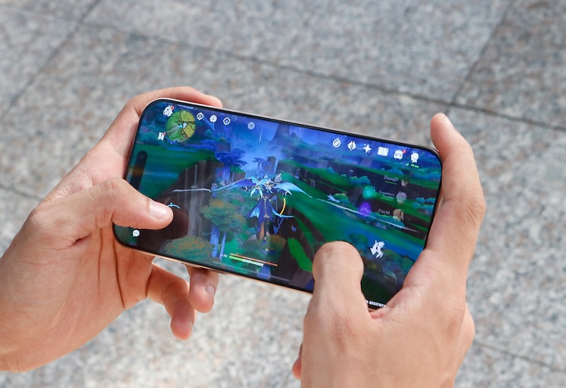 So sánh iPhone Air với iPhone 16 Pro Max qua khả năng chơi game