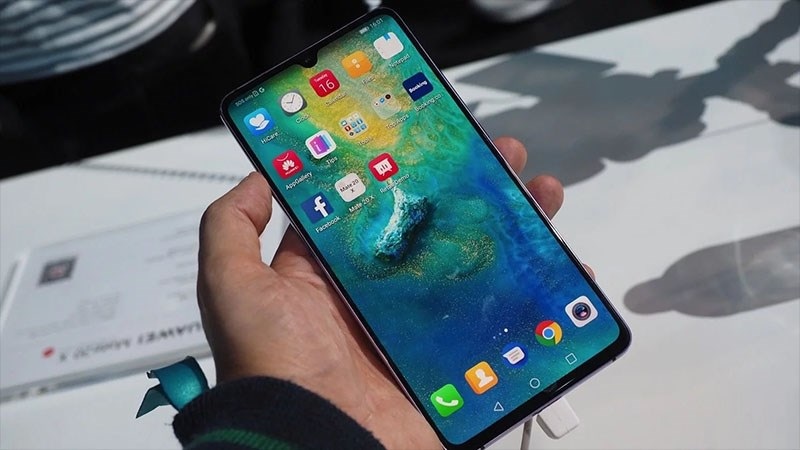 So sánh Huawei Mate 20x và iPhone 17 Pro Max qua dung lượng bộ nhớ
