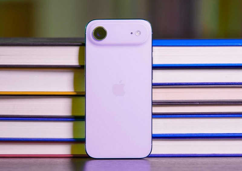 So sánh iPhone Air và iPhone 13 Pro Max qua dung lượng bộ nhớ