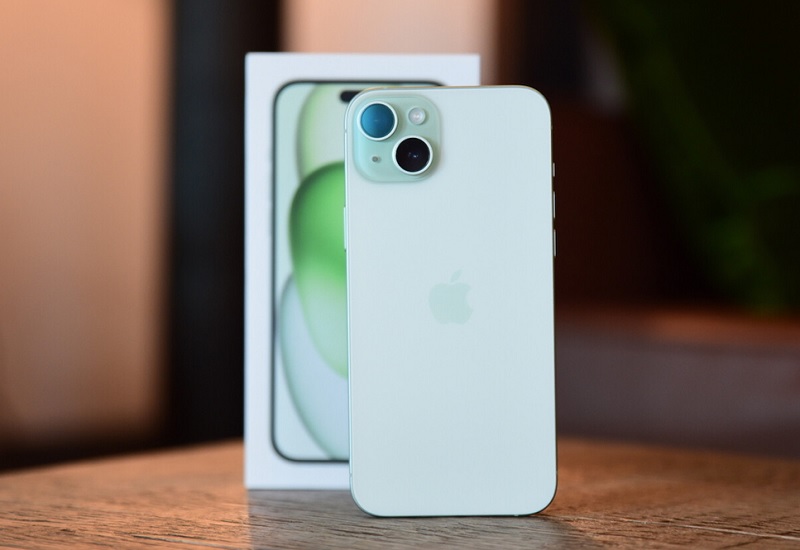 Nên mua iPhone Air hay iPhone 15 Plus?