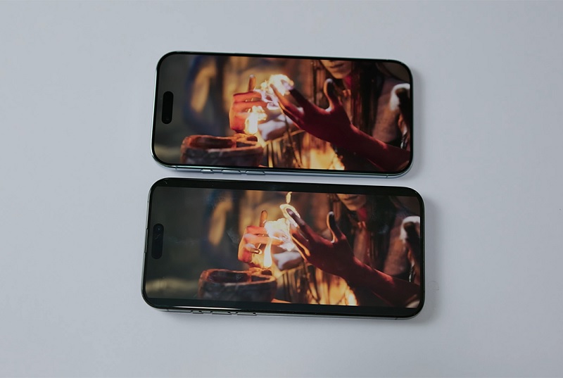So sánh iPhone Air và iPhone 15 Pro Max qua màn hình