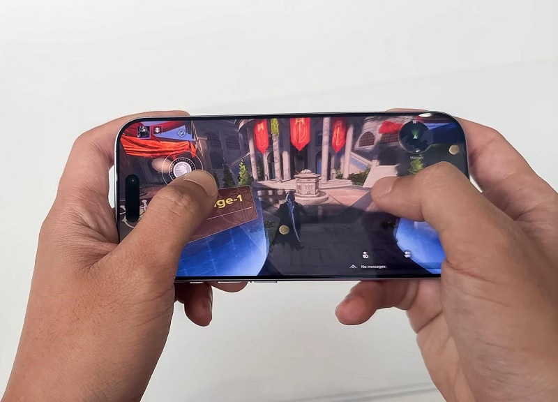 So sánh iPhone 17 và iPhone 16e qua khả năng chơi game