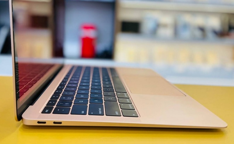 Macbook Air cũ