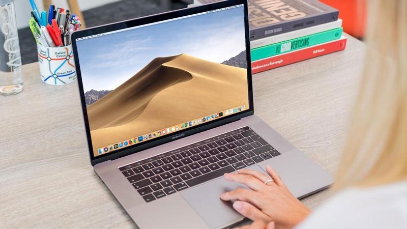 Hướng dẫn test Macbook Air M2 cũ ngay tại cửa hàng