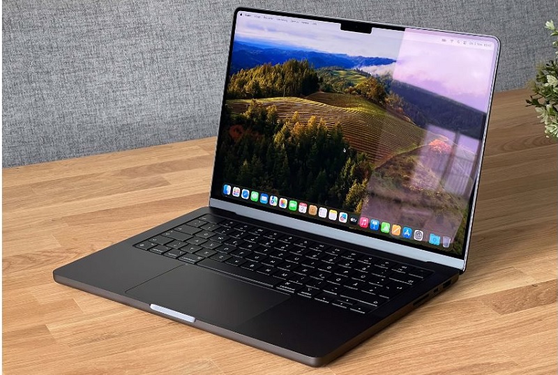 Macbook 14 inch cũ