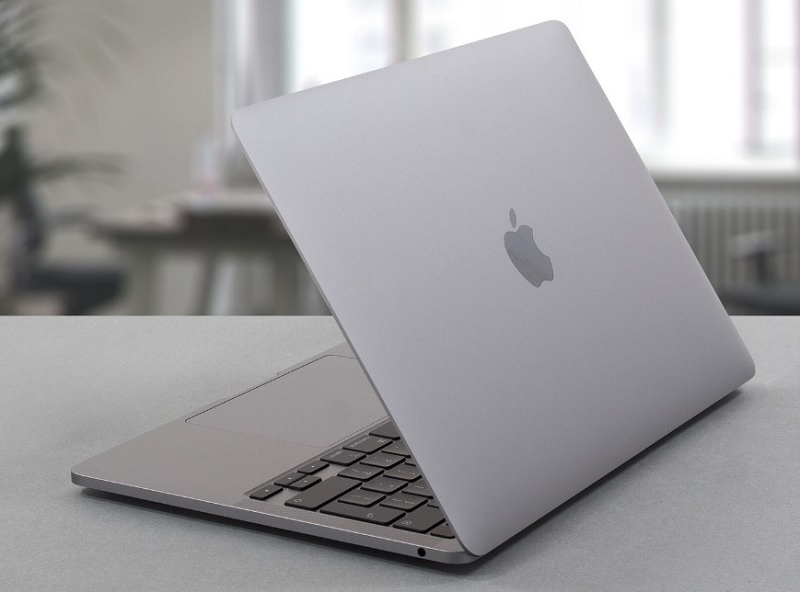 Có nên mua MacBook Pro M2 cũ không?