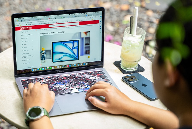 Đánh giá Macbook Air 13 inch